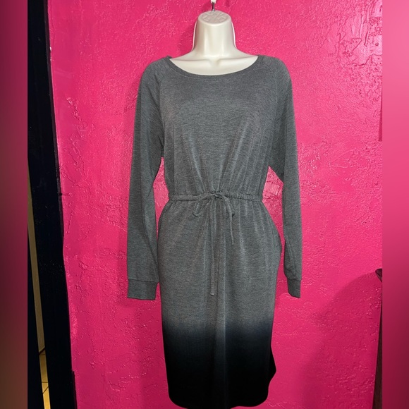 Torrid plus size grey and blue Ombre sweatshirt dress. Size 0 - Picture 4 of 14